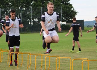 Marvin Hilkert und Nico Hütter weiter für den TSV am Ball!