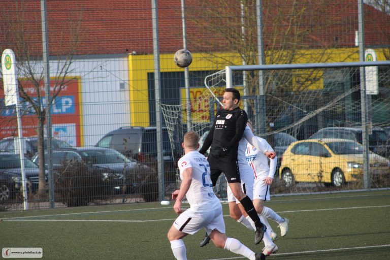 1. Mannschaft: TSV Pfedelbach – SV Schluchtern 2:2 (1:2)