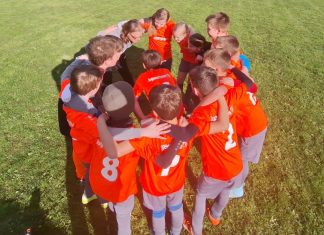 E-Junioren: Erster Sieg am zweiten Spieltag