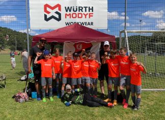 E-Junioren: Jugendteam TSV mit zweitem und siebentem Platz beim Arnold-Cup